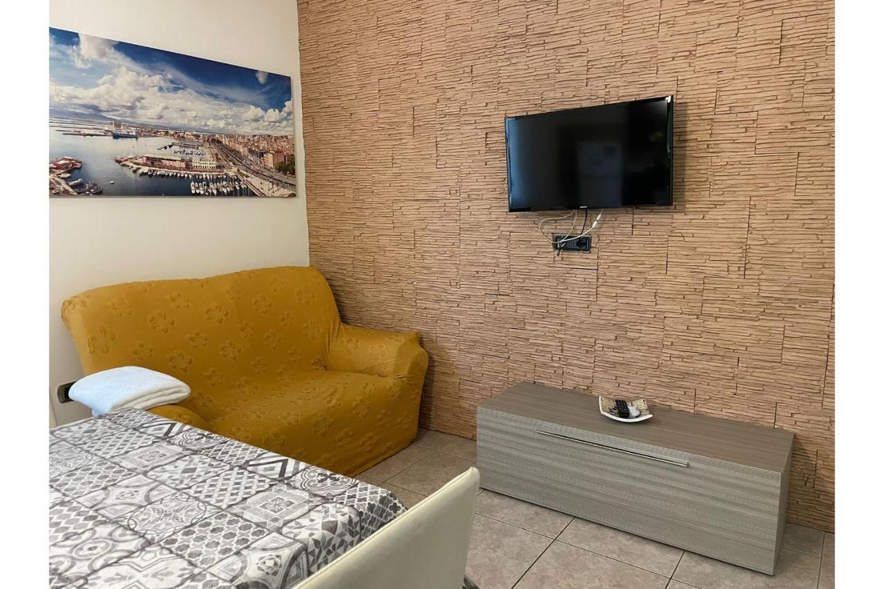 Pierluigi'S House Apartment Каляри Екстериор снимка